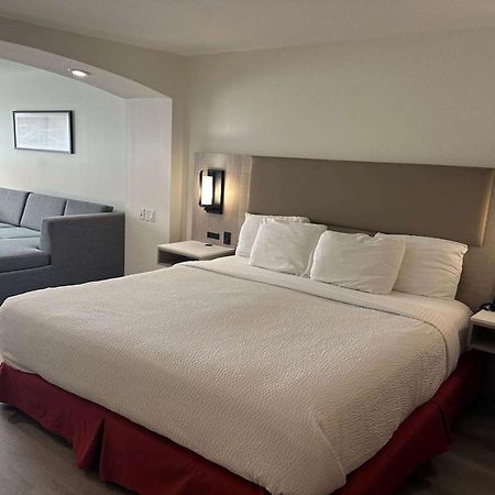 La Quinta Inn & Suites By Wyndham Albuquerque Midtown Εξωτερικό φωτογραφία
