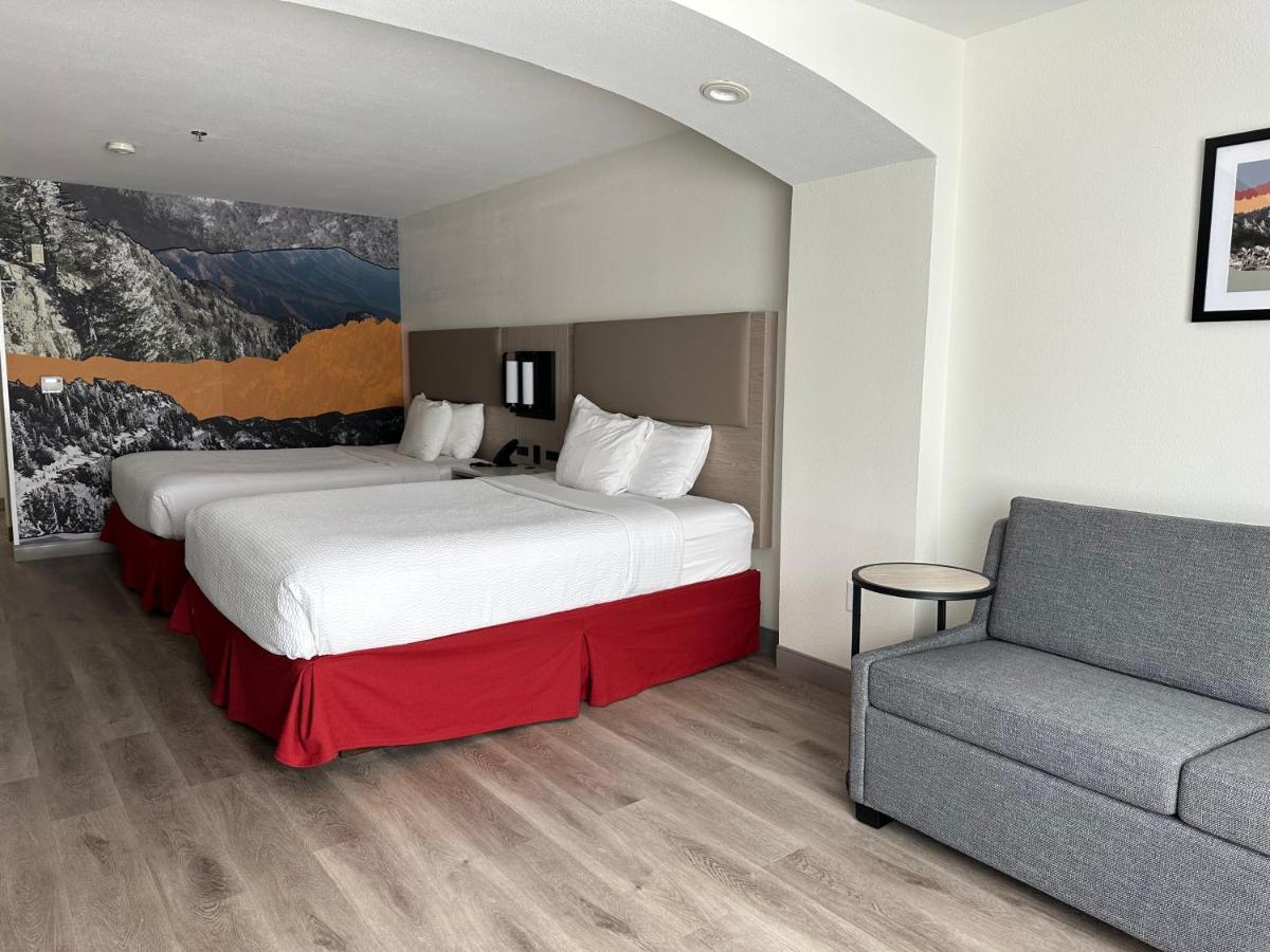 La Quinta Inn & Suites By Wyndham Albuquerque Midtown Εξωτερικό φωτογραφία
