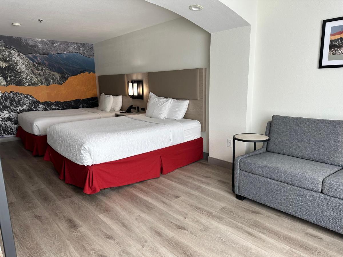 La Quinta Inn & Suites By Wyndham Albuquerque Midtown Εξωτερικό φωτογραφία