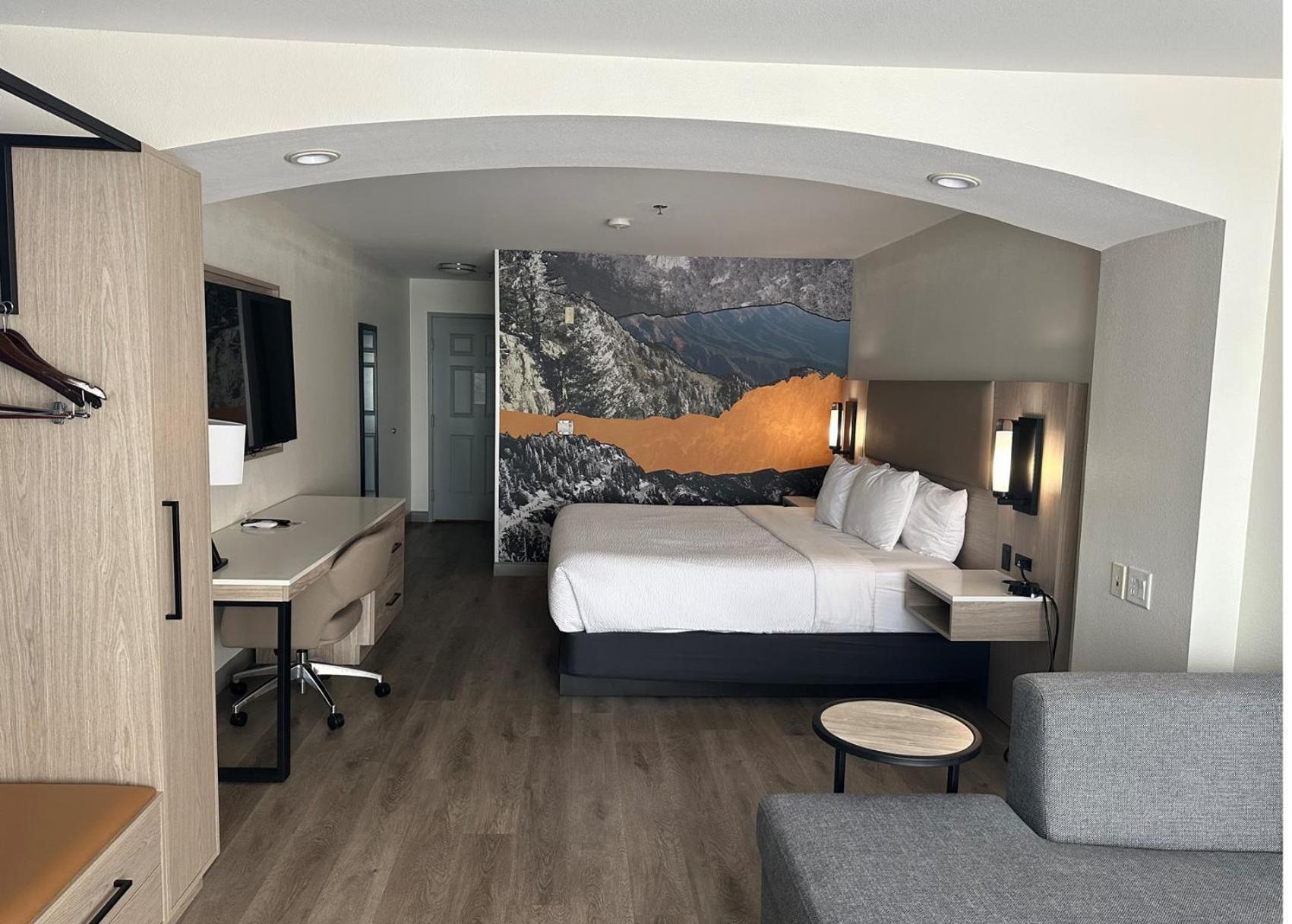 La Quinta Inn & Suites By Wyndham Albuquerque Midtown Εξωτερικό φωτογραφία