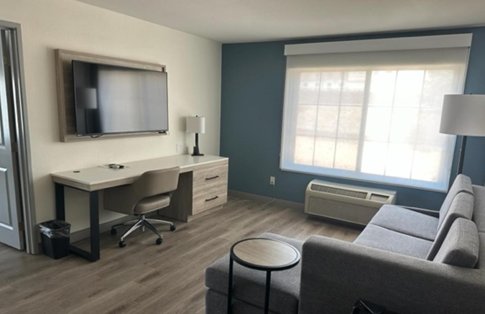 La Quinta Inn & Suites By Wyndham Albuquerque Midtown Εξωτερικό φωτογραφία